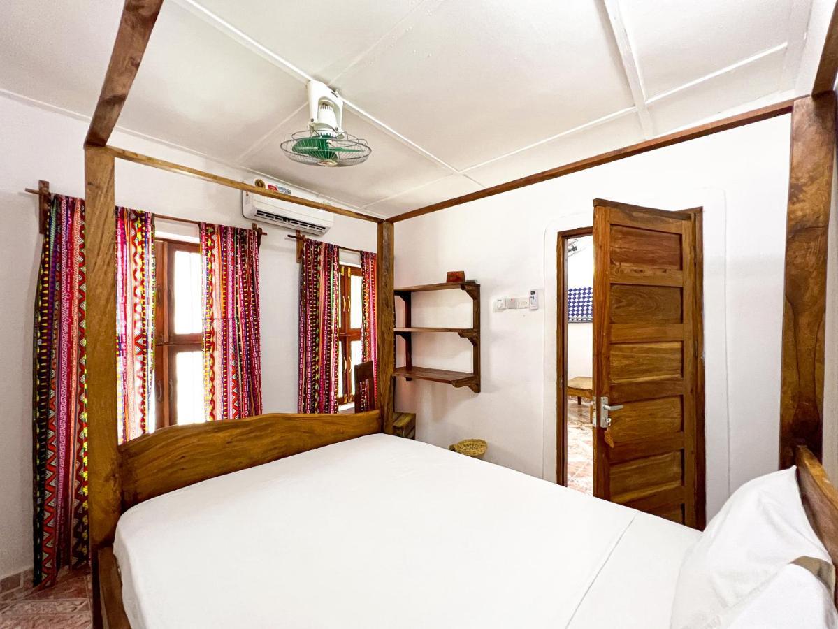 Shoki Shoki Guest House Zanzibar Exterior photo